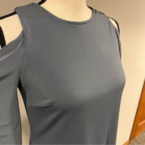 Davy grey cold Shoulder mid length sleeve midi dress - Picture 5 of 14